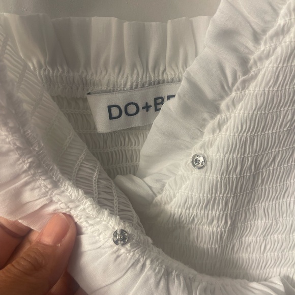 Cute white ruffle top - Picture 3 of 6